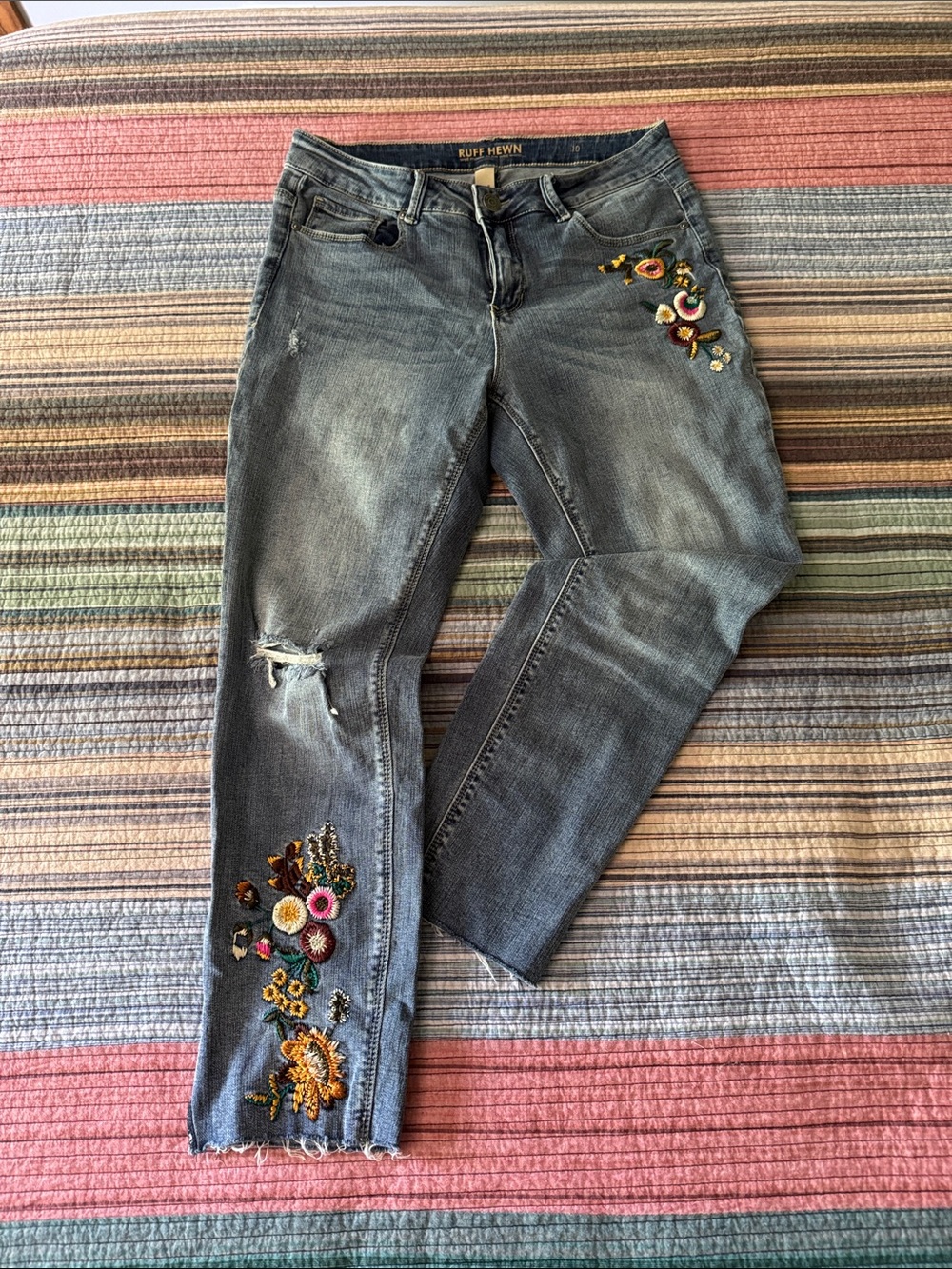 Ruff Hewn Women's Embroidered Distressed Jeans